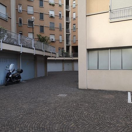 Appartamento Cadolini - Secured Parking! - Duomo In 20 Min - Quiteness And Garden Milano Esterno foto