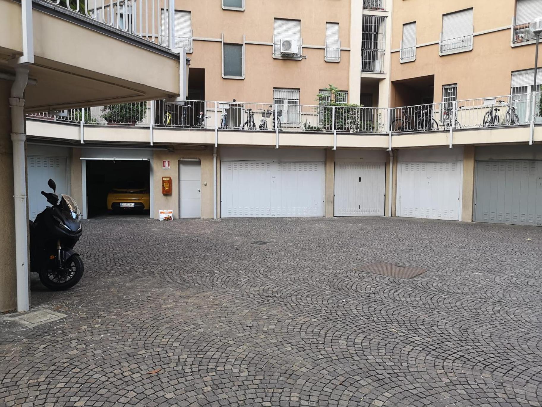Appartamento Cadolini - Secured Parking! - Duomo In 20 Min - Quiteness And Garden Milano Esterno foto