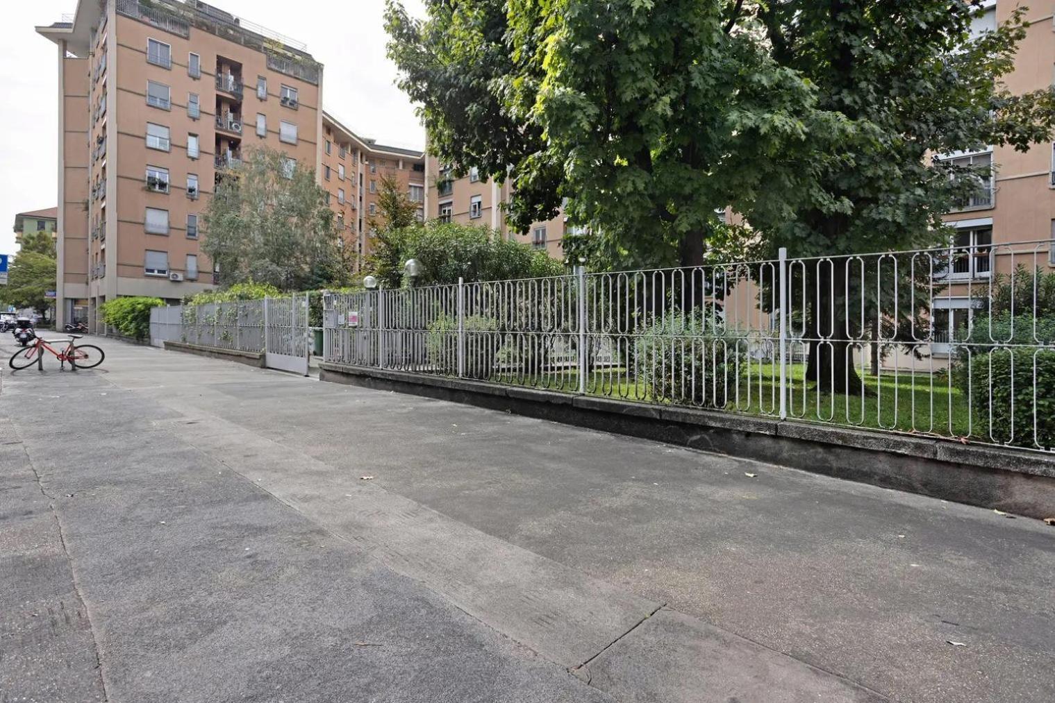 Appartamento Cadolini - Secured Parking! - Duomo In 20 Min - Quiteness And Garden Milano Esterno foto