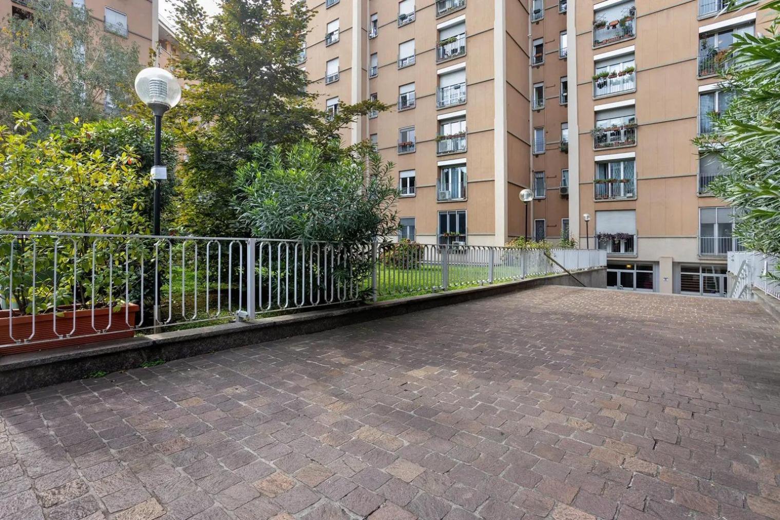 Appartamento Cadolini - Secured Parking! - Duomo In 20 Min - Quiteness And Garden Milano Esterno foto